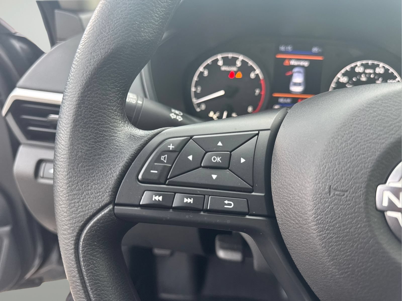 Certified 2025 Nissan Altima 2.5 S FWD image 18