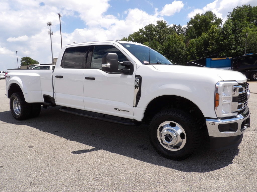 Used 2025 Ford F350 XLT AWD/4WD image 10