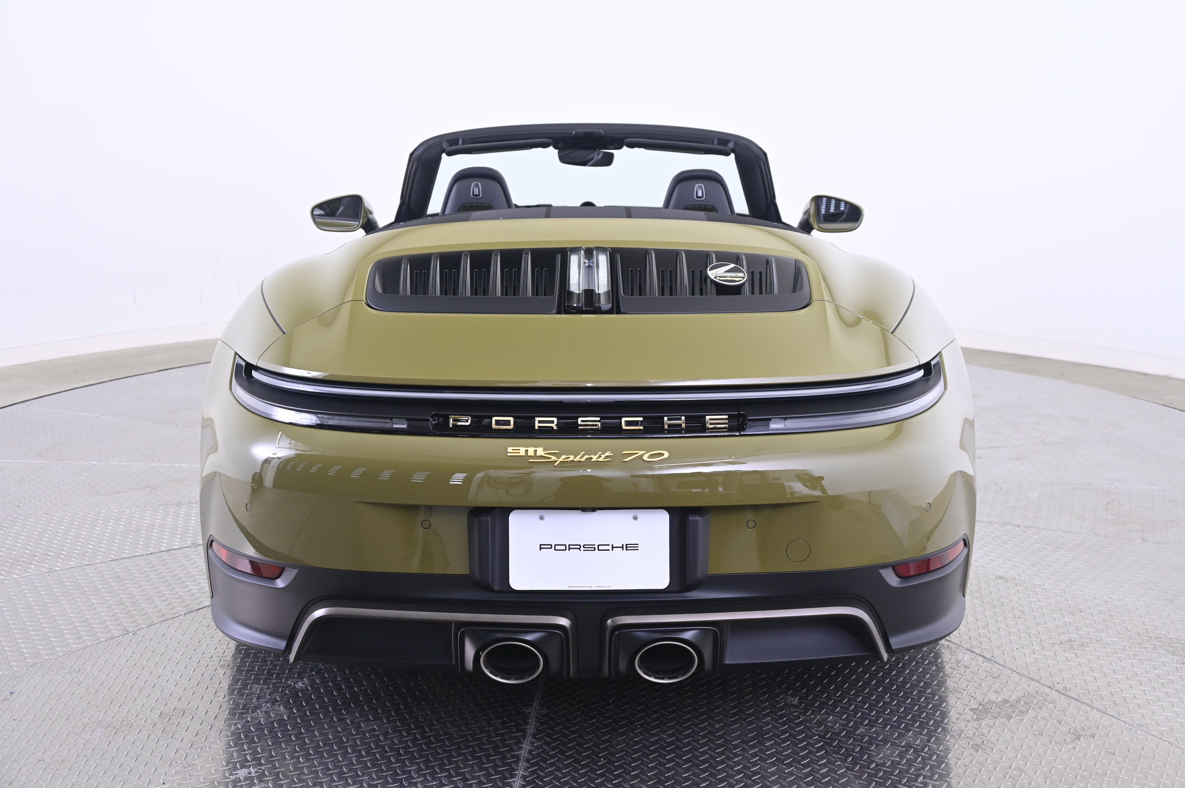 Used 2026 Porsche 911 GTS RWD image 6