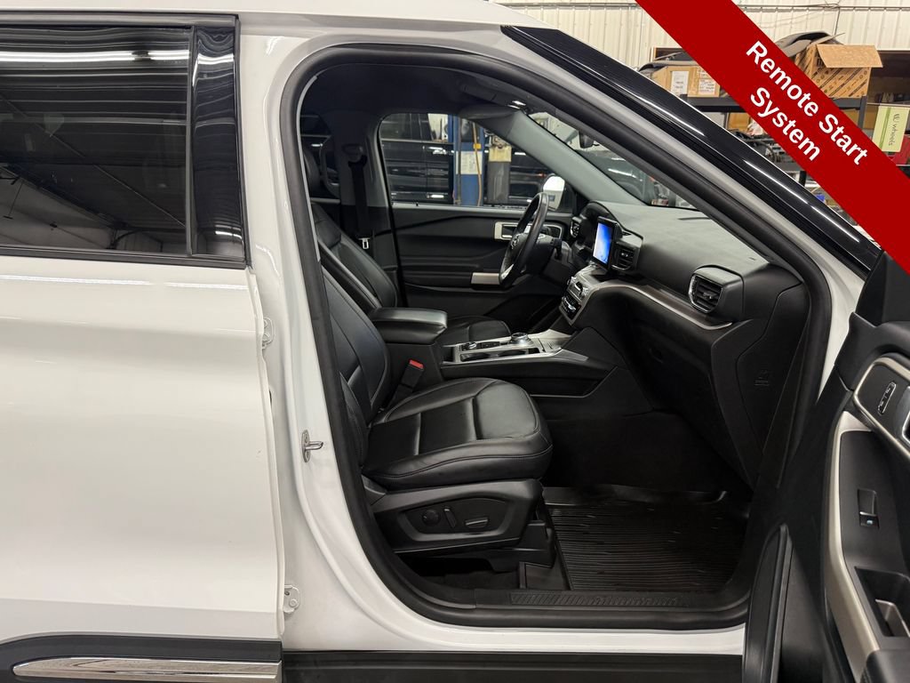 Used 2023 Ford Explorer XLT w/ Equipment Group 202A AWD/4WD image 45