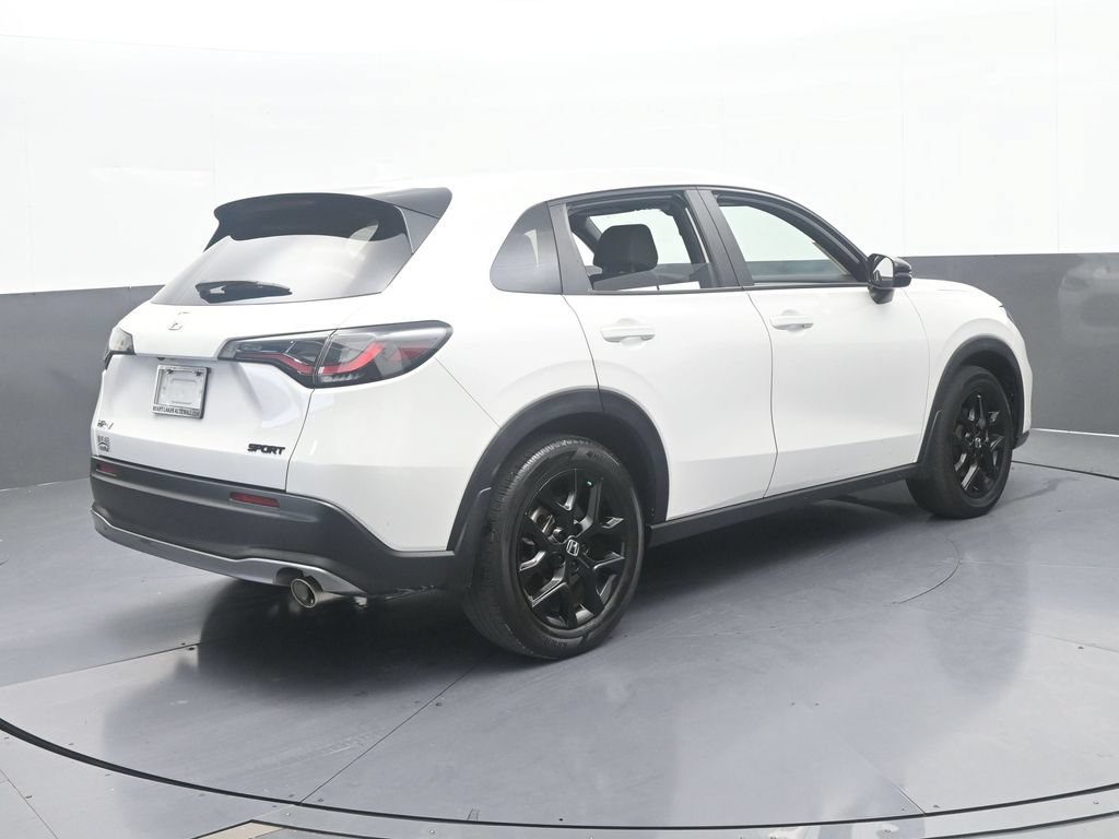 Used 2025 Honda HR-V Sport image 6