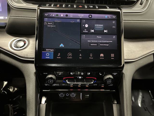 Used 2023 Jeep Grand Cherokee Limited w/ Luxury Tech Group II image 8