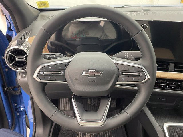 New 2027 Chevrolet Equinox ACTIV w/ Convenience Package III AWD/4WD image 17