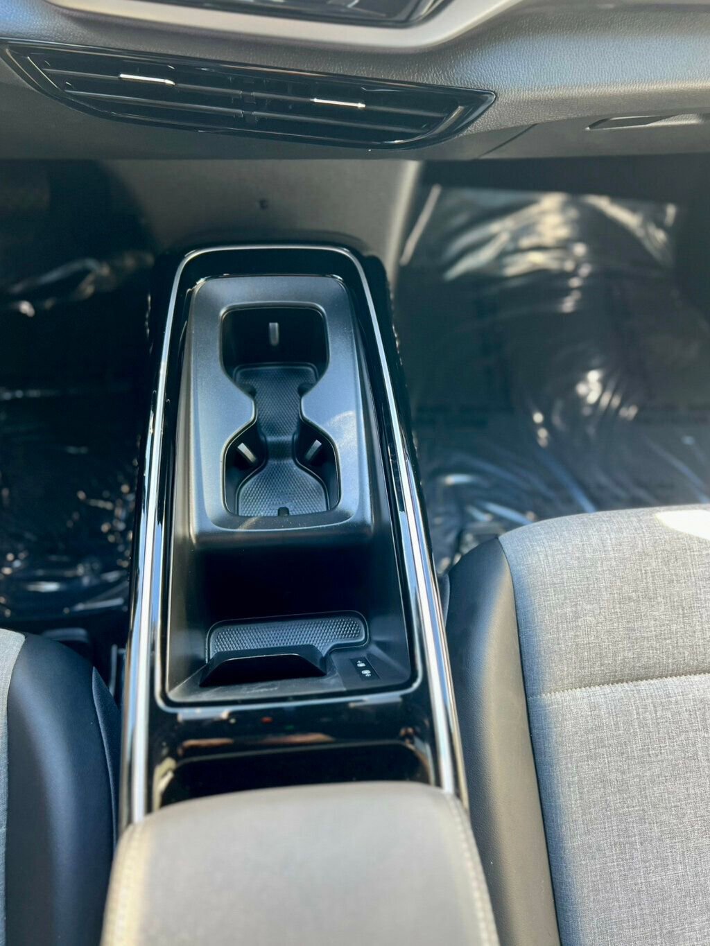 Used 2023 Volkswagen ID.4 Pro image 28