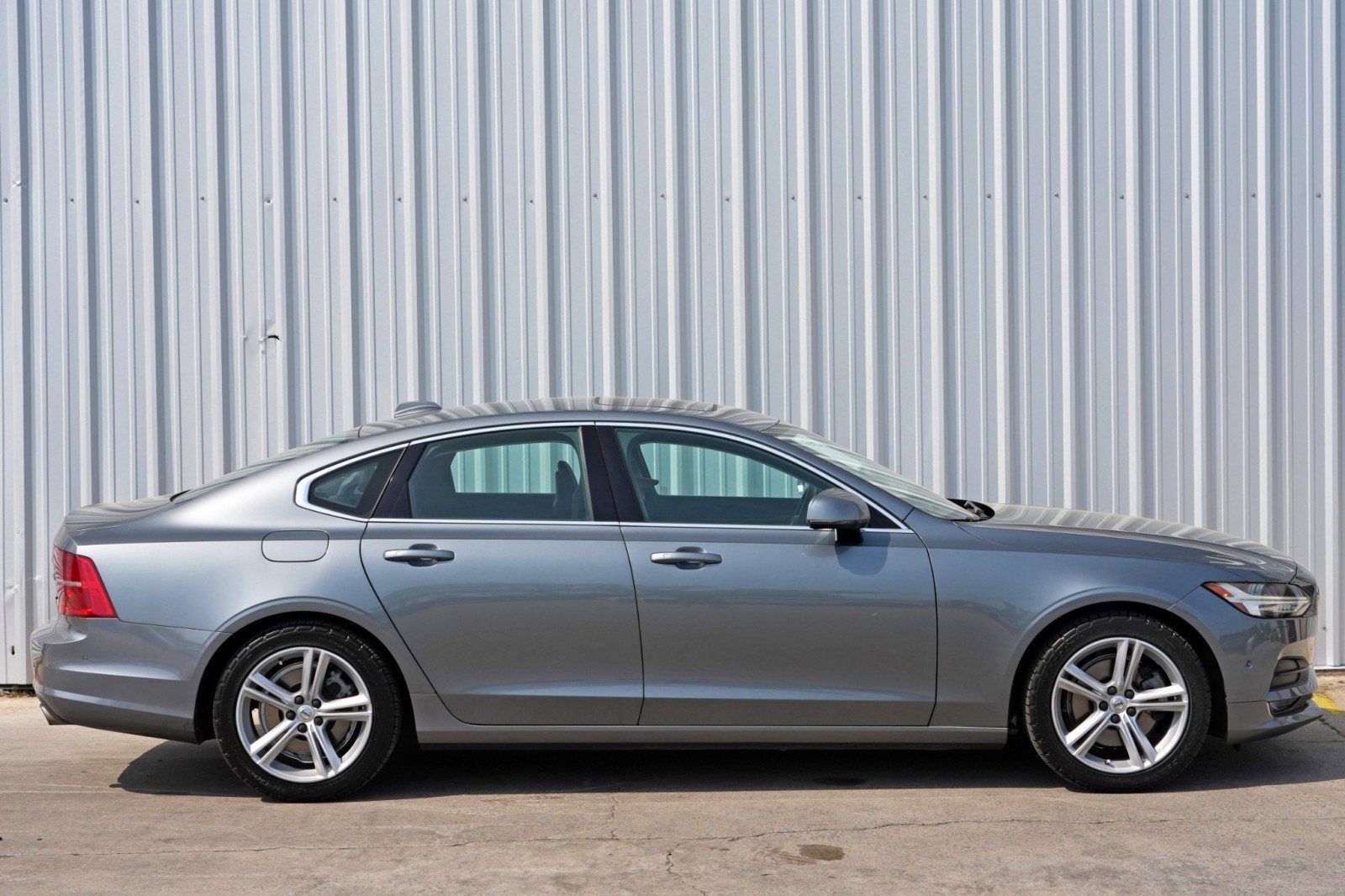 Used 2017 Volvo S90 T5 Momentum w/ Convenience Package image 52