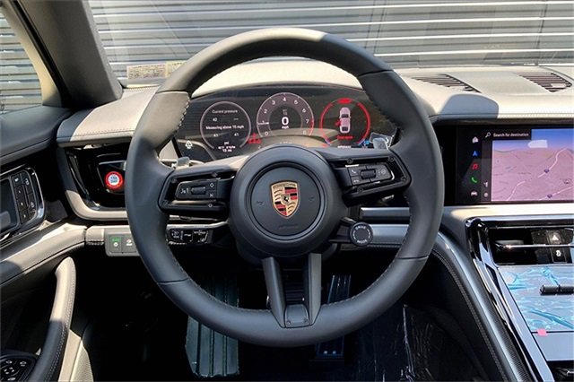 New 2025 Porsche Panamera 4 image 7