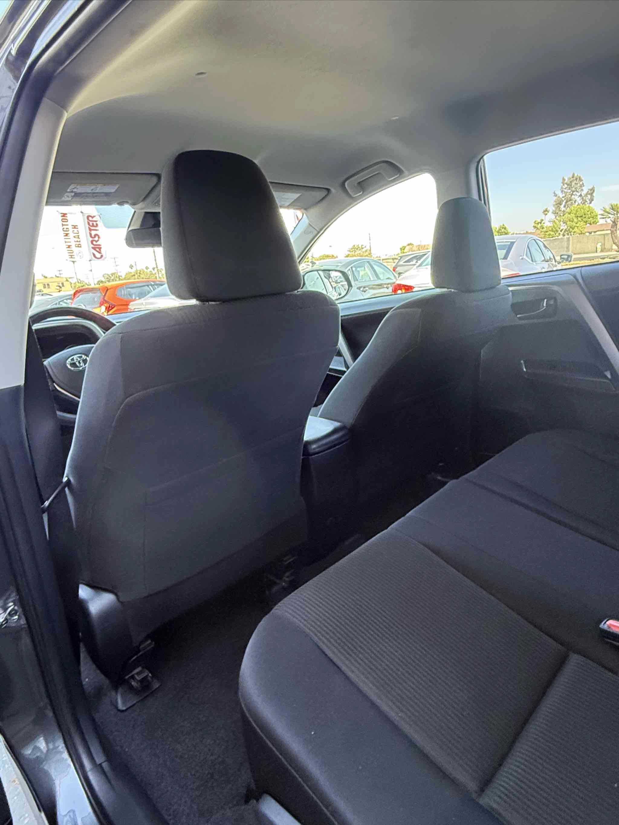 Used 2018 Toyota RAV4 LE w/ All Weather Liner Package FWD image 77