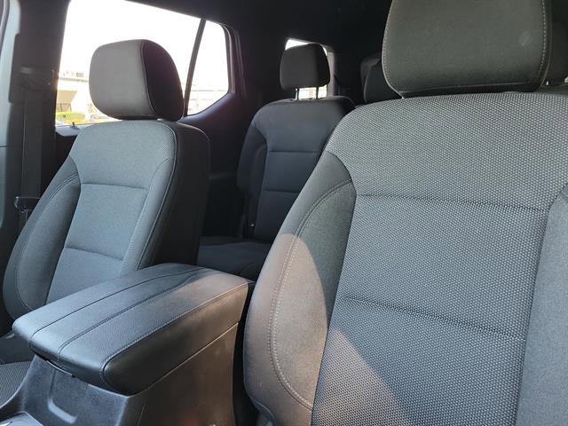 Used 2023 Chevrolet Traverse LT image 5