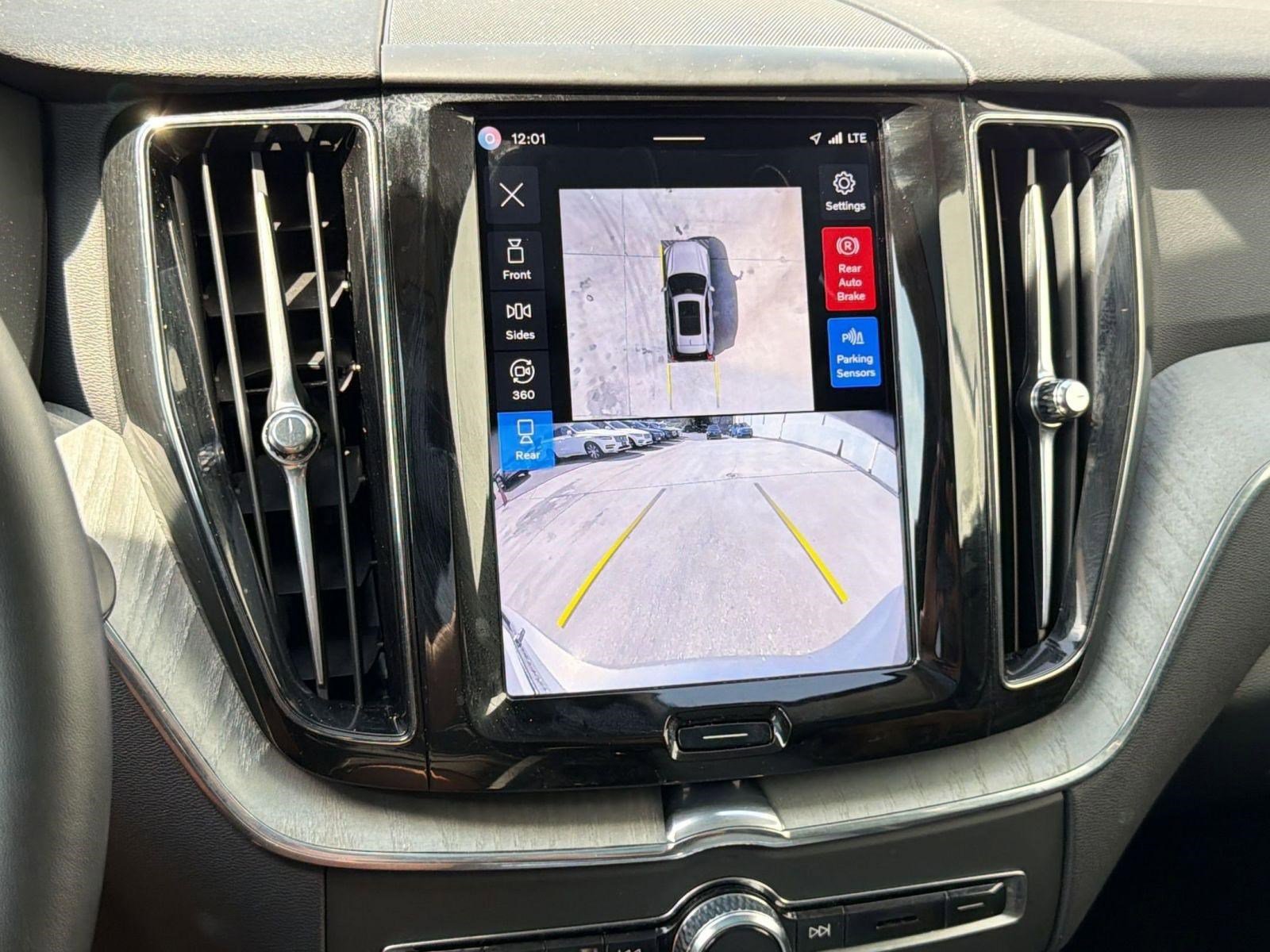 Certified 2025 Volvo XC60 B5 Plus image 23