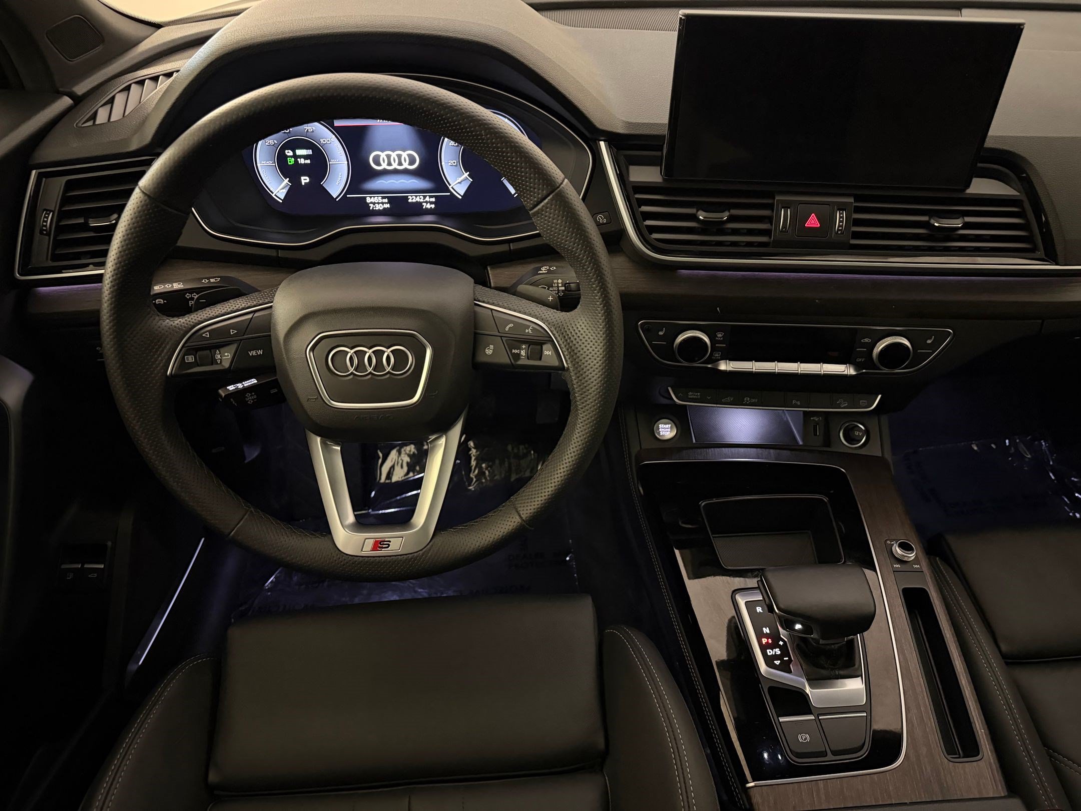 Certified 2025 Audi Q5 e Premium Plus w/ Premium Plus Package AWD/4WD image 30