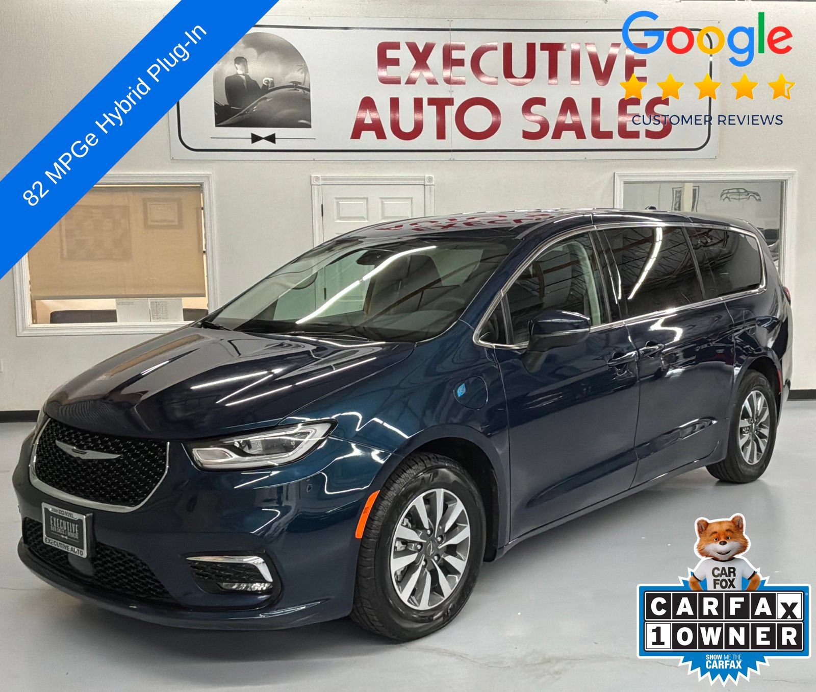 Used 2023 Chrysler Pacifica Touring-L FWD image 1