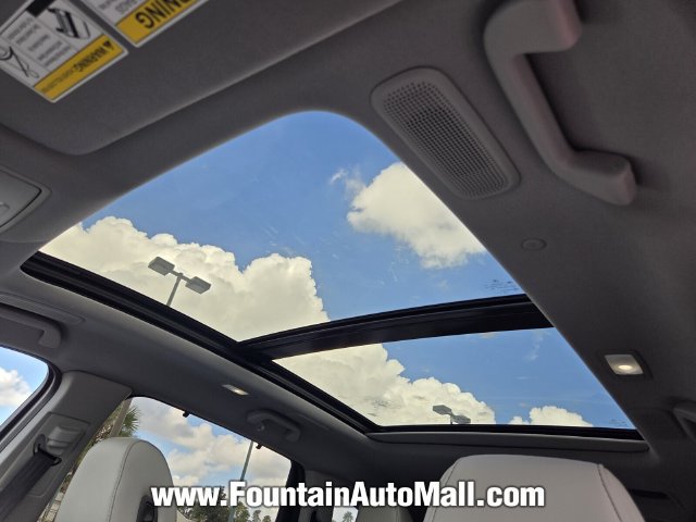 Certified 2026 Acura MDX w/ Technology Package FWD image 17