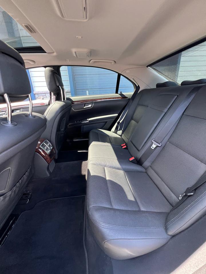 Used 2011 Mercedes-Benz S 550 4MATIC image 13