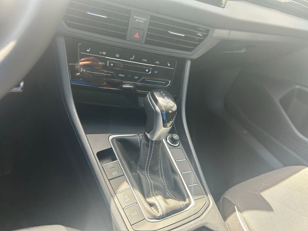 Used 2025 Volkswagen Jetta Sport image 55