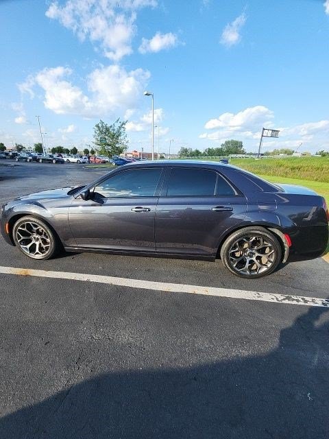 Used 2015 Chrysler 300 S RWD image 13