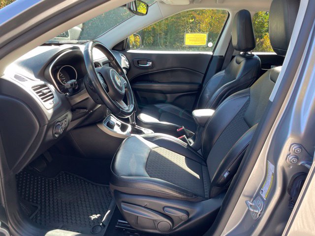 Used 2020 Jeep Compass Latitude AWD/4WD image 42