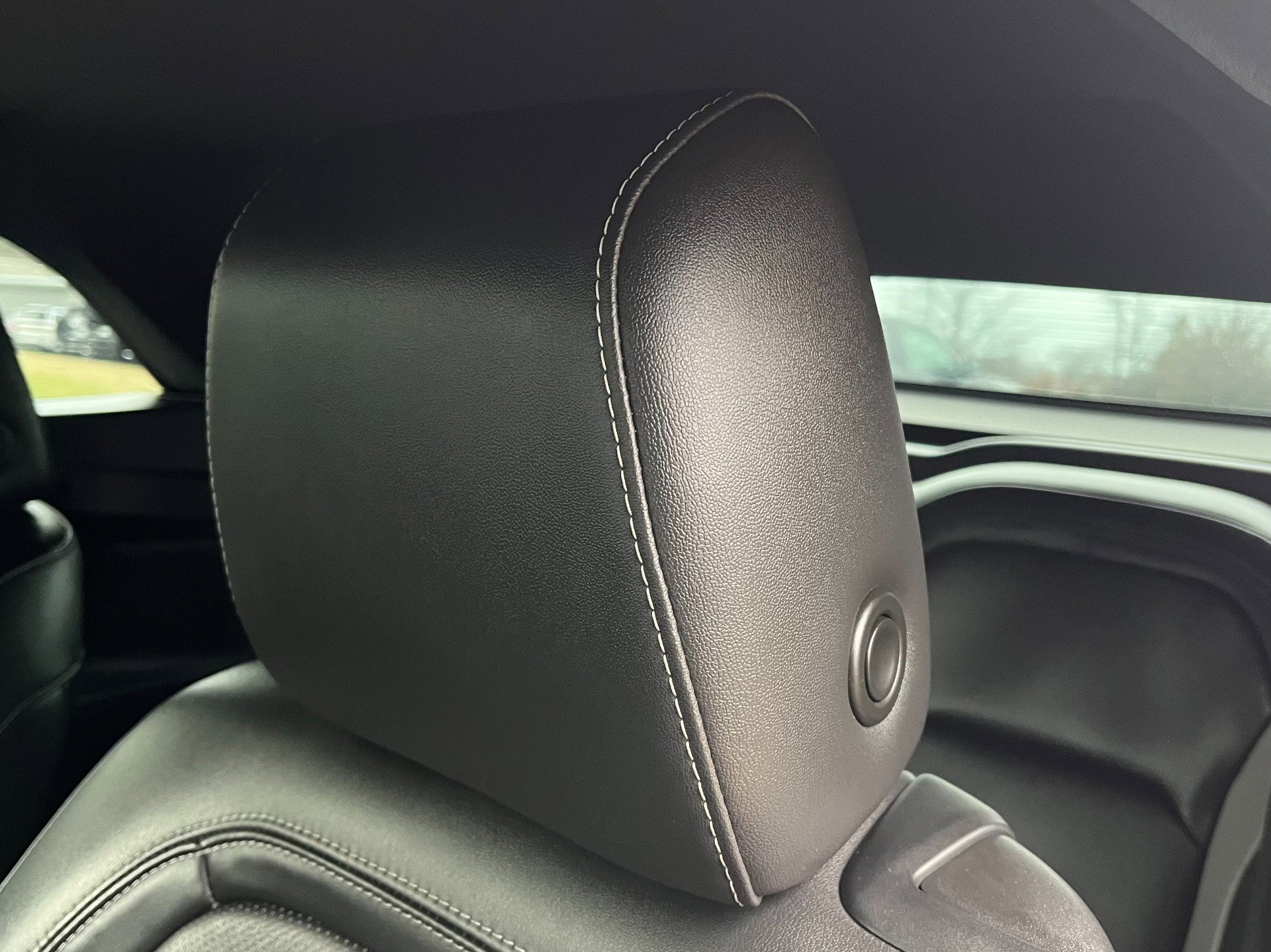 Used 2018 Chevrolet Camaro SS image 12