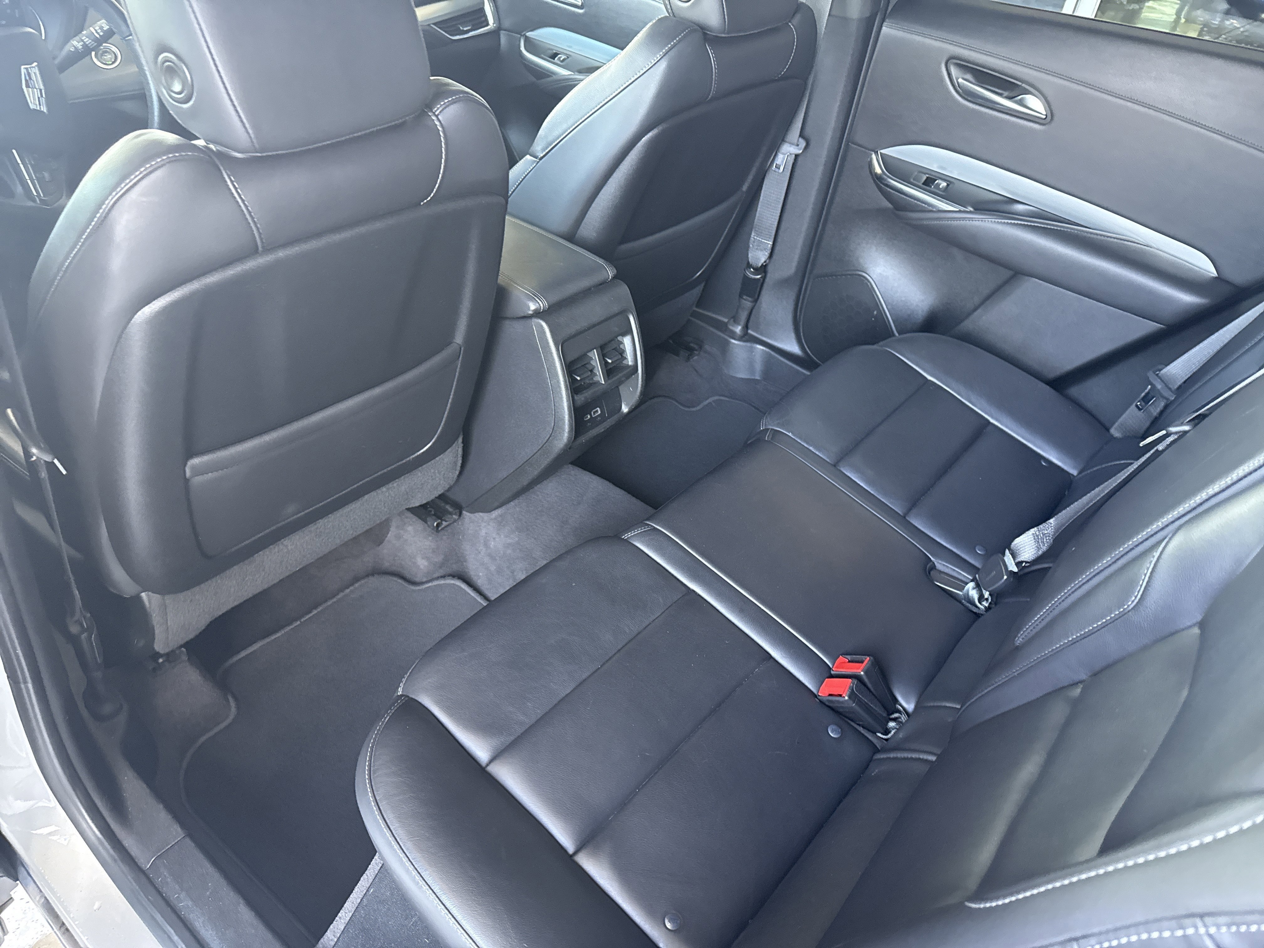 Used 2020 Cadillac XT4 Premium Luxury AWD/4WD image 11