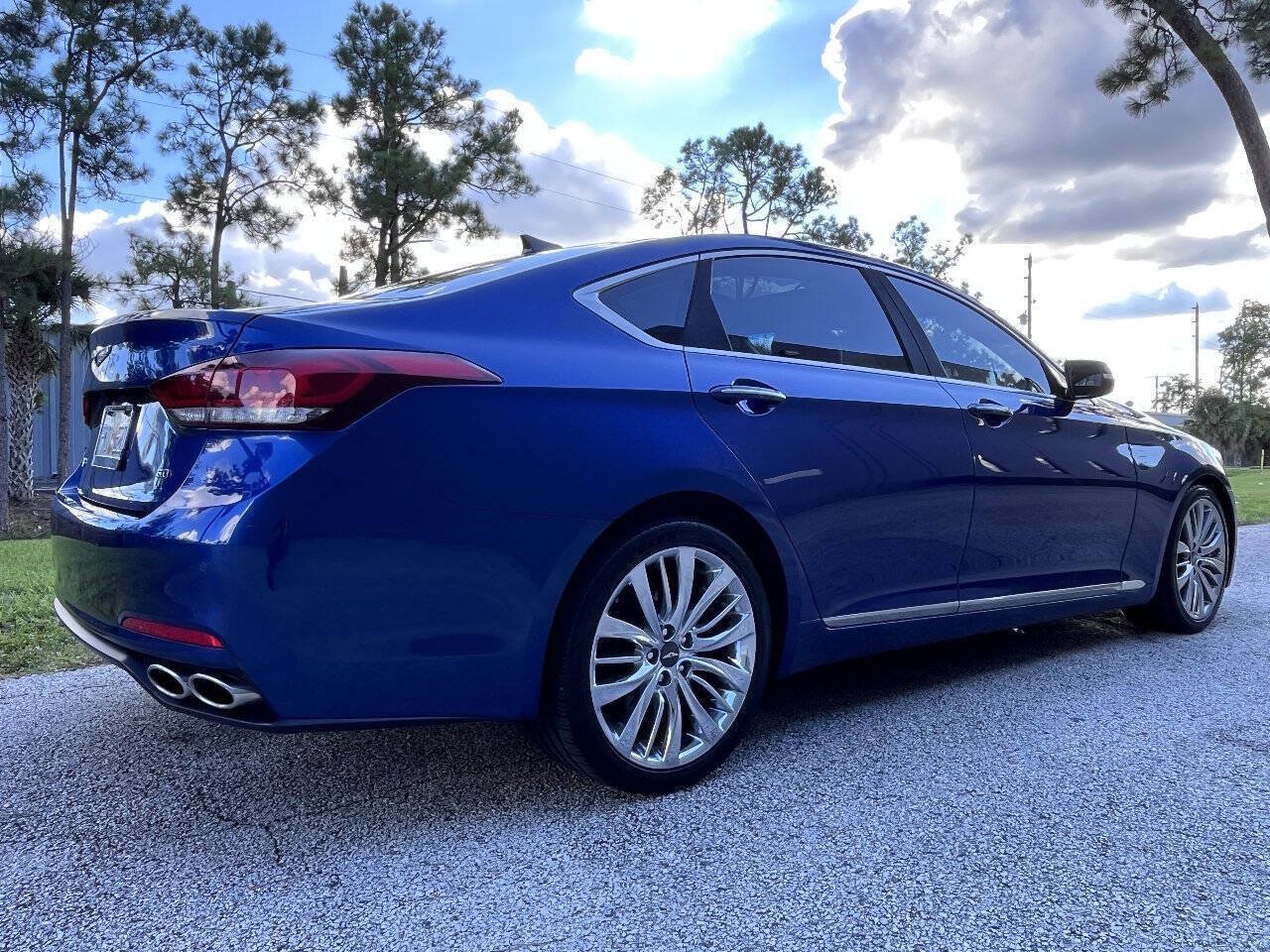 Used 2017 Genesis G80 5.0 Ultimate RWD image 12