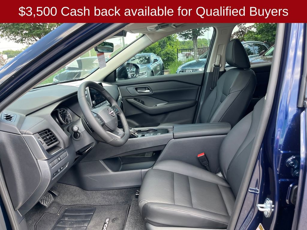 New 2026 Nissan Rogue Dark Armor FWD image 10