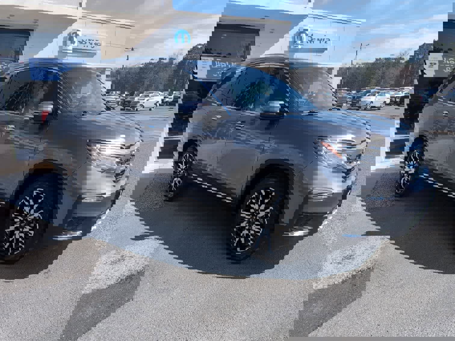 Used 2019 Honda Pilot Elite image 2