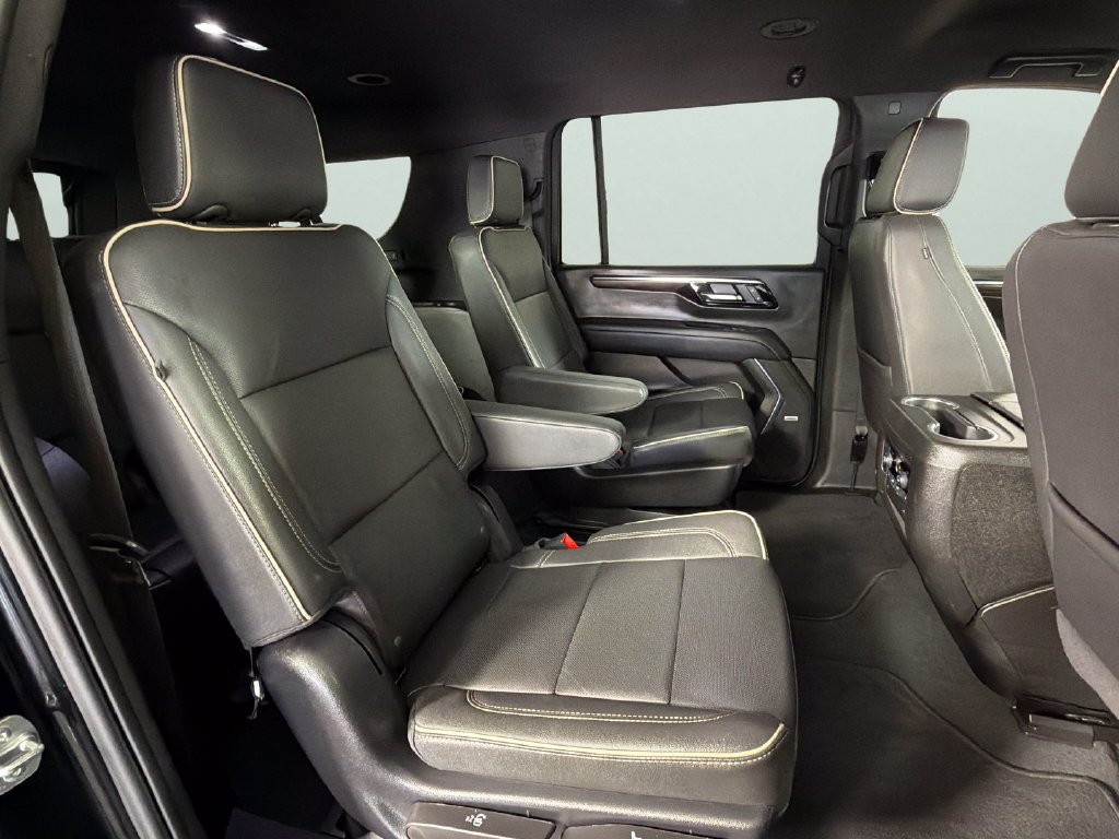 Certified 2025 Chevrolet Suburban Premier AWD/4WD image 33