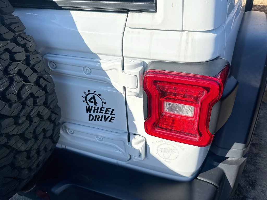 Used 2024 Jeep Wrangler Unlimited AWD/4WD image 10