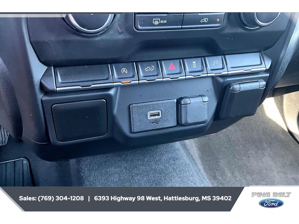 Used 2020 Chevrolet Silverado 1500 Custom w/ Custom Value Package AWD/4WD image 23