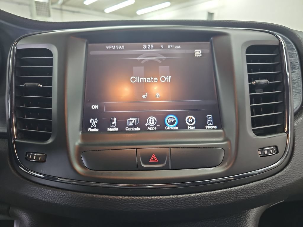 Used 2015 Chrysler 200 S w/ Navigation & Sound Group I FWD image 21