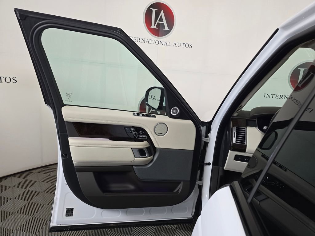 Used 2021 Land Rover Range Rover P525 Westminster Edition LWB AWD/4WD image 13