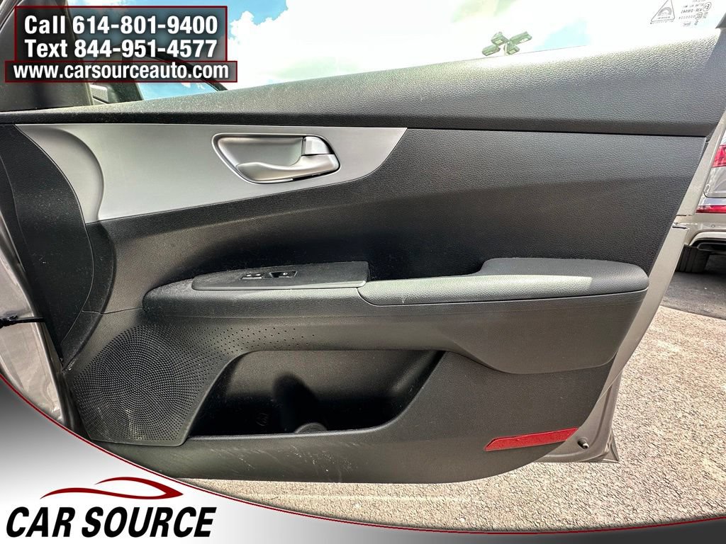 Used 2022 Kia Forte LXS FWD image 20