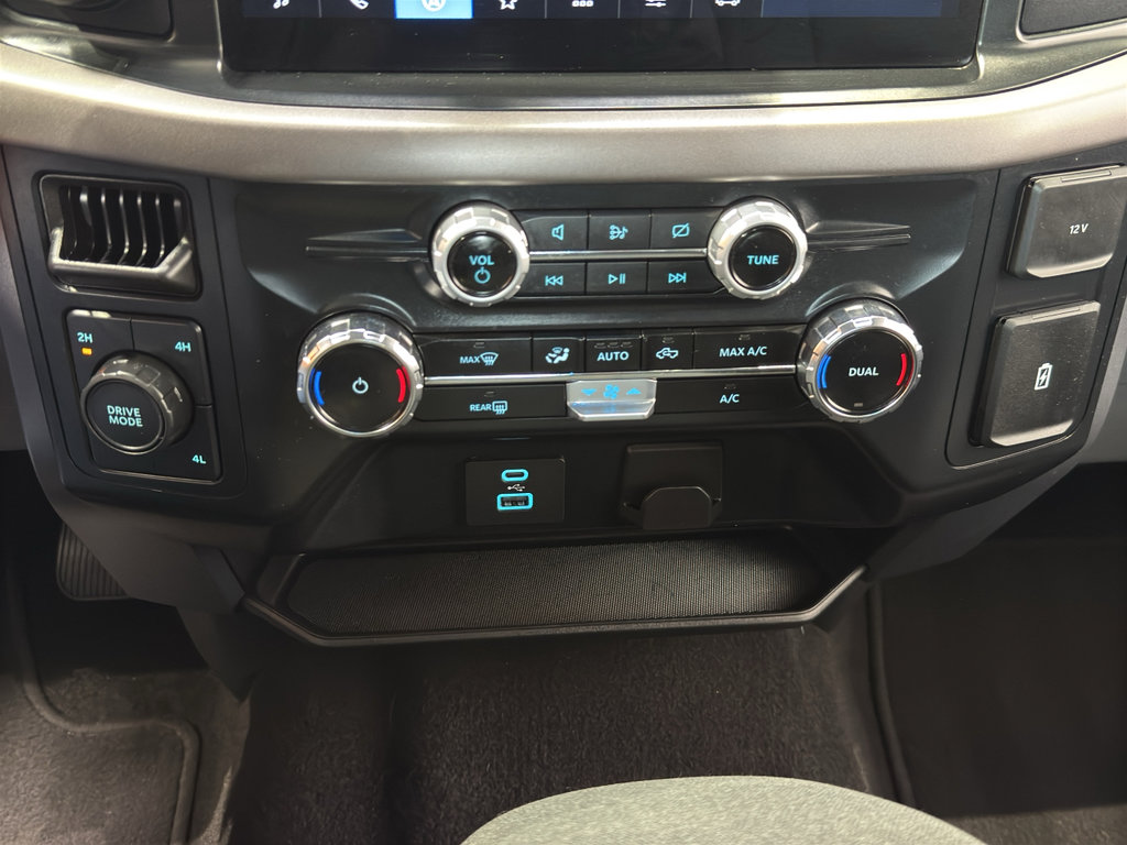 Used 2024 Ford F150 XLT image 32