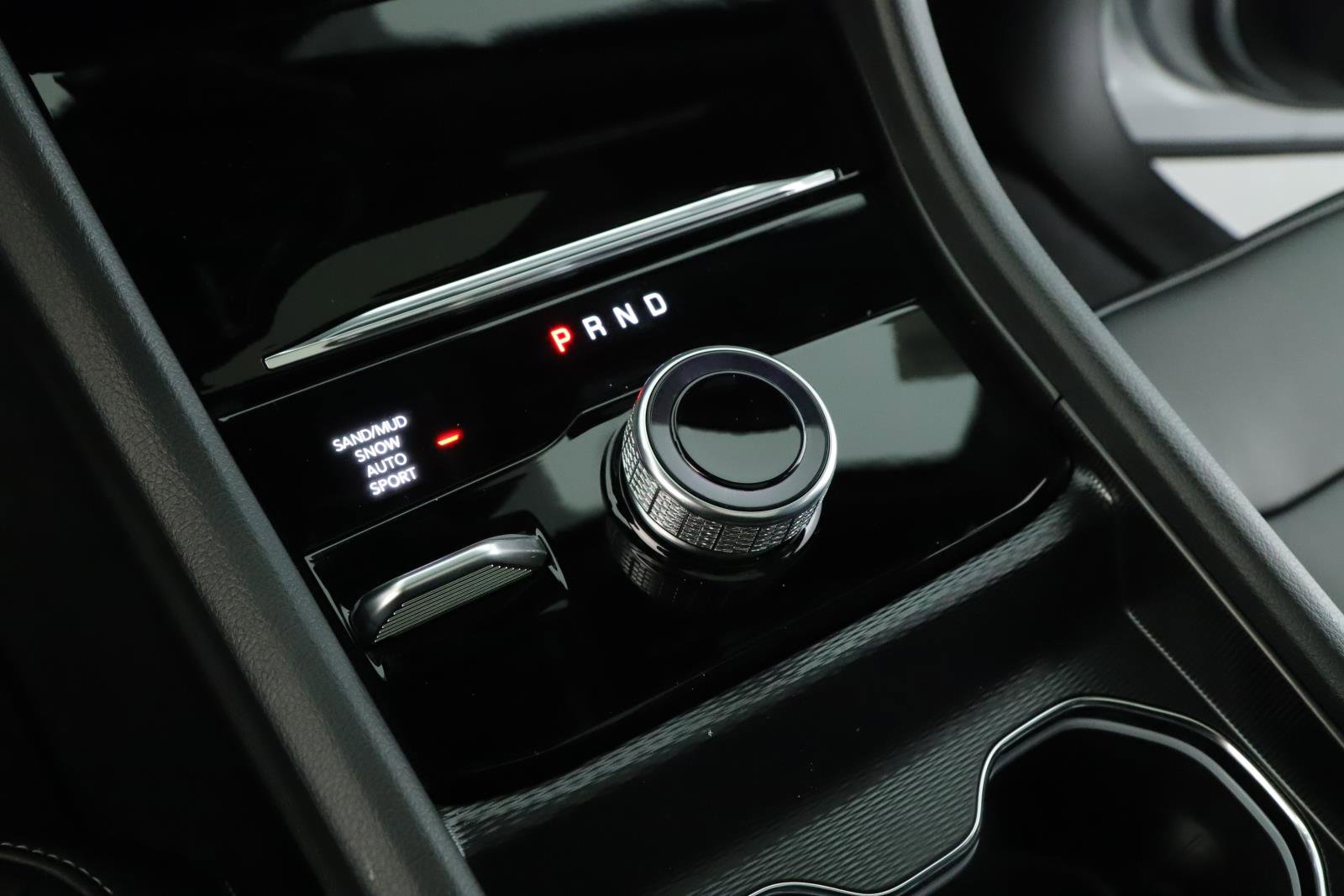 New 2026 Jeep Grand Cherokee Limited w/ Limited Altitude Package image 13