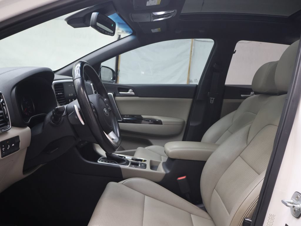 Used 2022 Kia Sportage Nightfall Edition FWD image 16