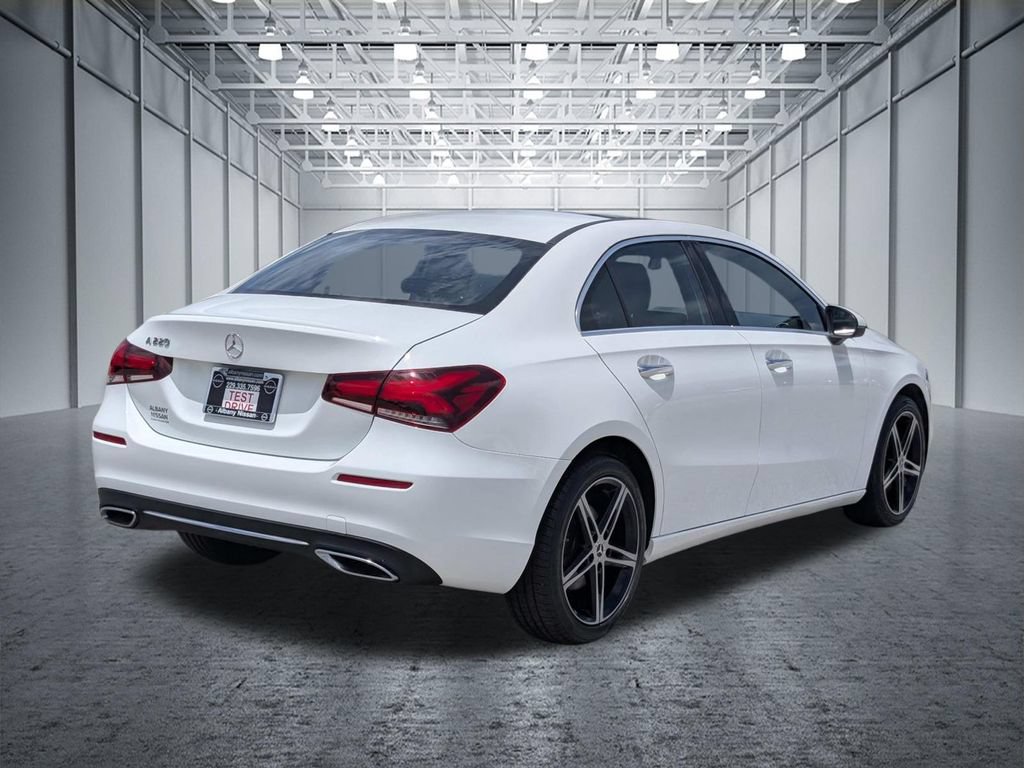 Used 2019 Mercedes-Benz A 220 image 7