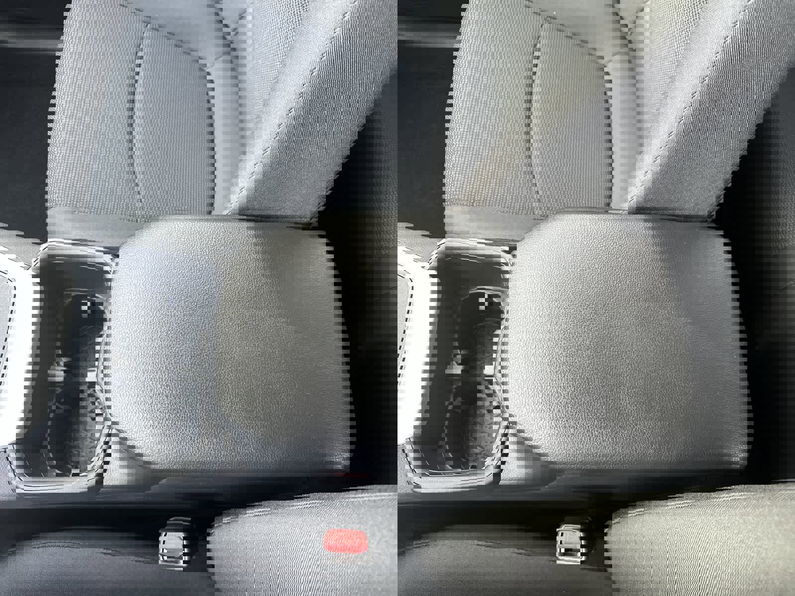 Certified 2025 Toyota RAV4 LE image 35