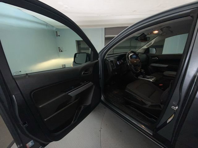 Used 2022 Chevrolet Colorado LT w/ Fleet Safety Package image 11