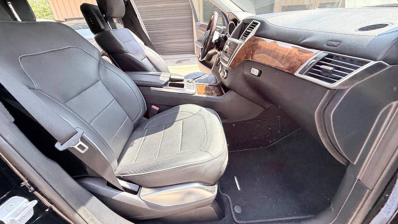 Used 2014 Mercedes-Benz GL 550 4MATIC image 61
