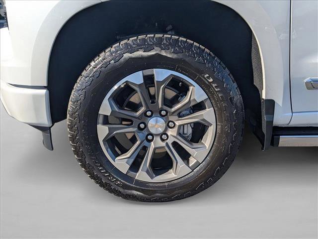 Certified 2024 Chevrolet Silverado 1500 High Country w/ Technology Package image 23