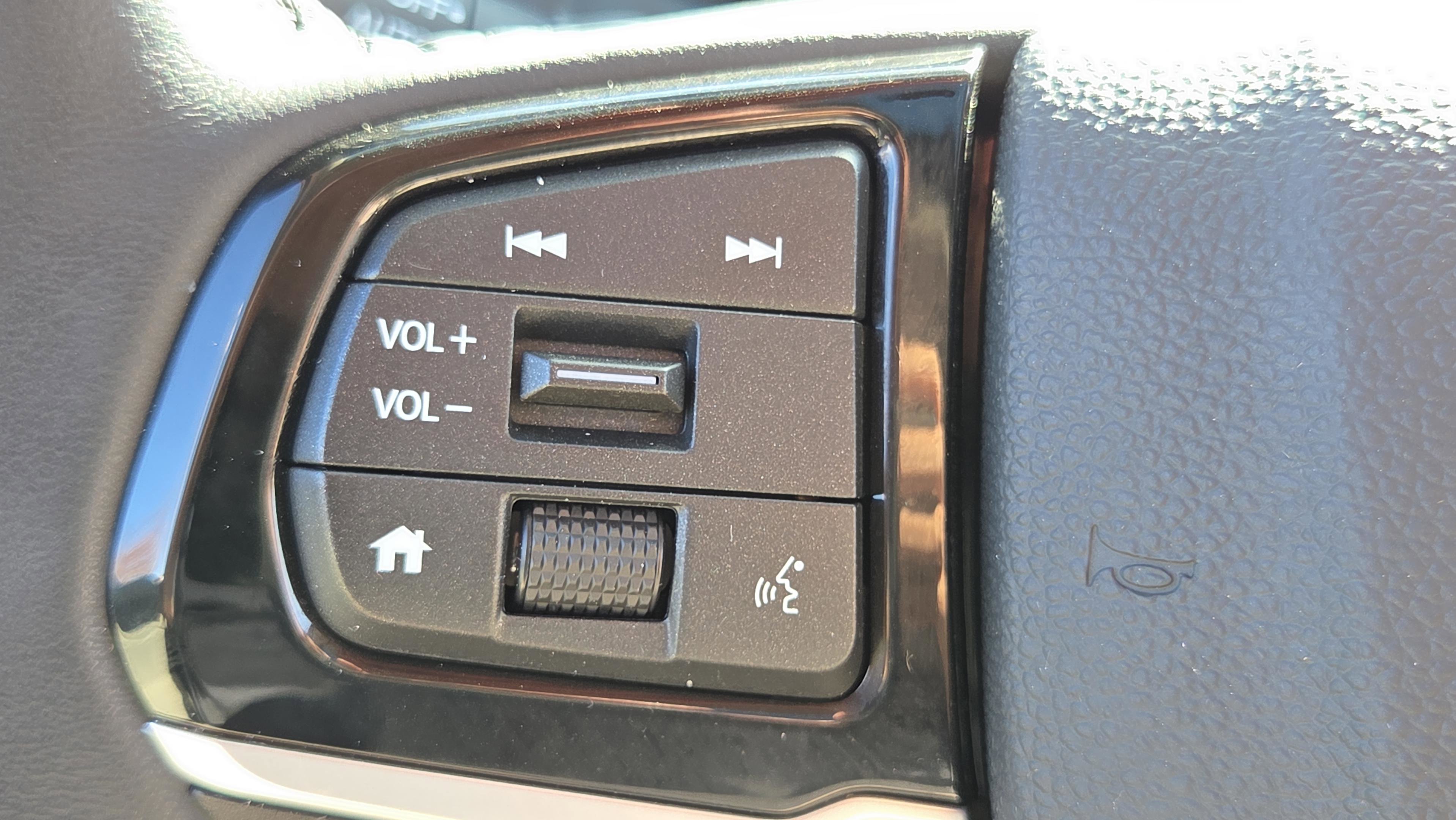 Certified 2025 Honda Odyssey EX-L image 36