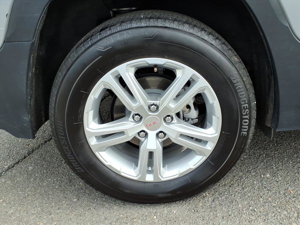 Certified 2024 GMC Terrain SLE image 9