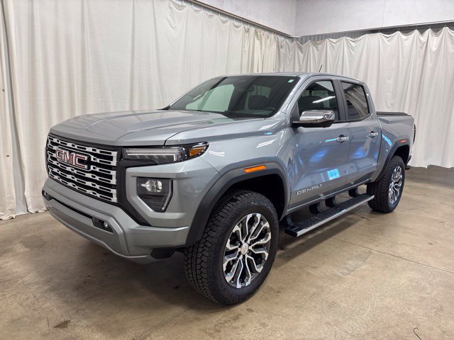 Used 2026 GMC Canyon Denali AWD/4WD image 8