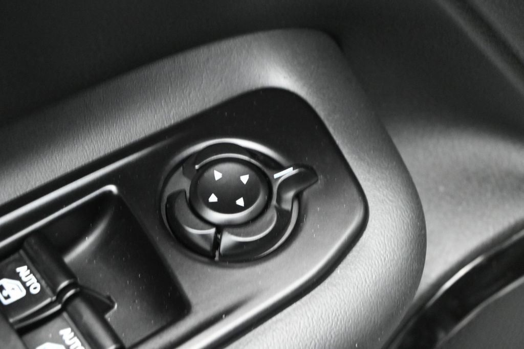 Used 2022 Jeep Renegade Altitude w/ Convenience Group AWD/4WD image 13