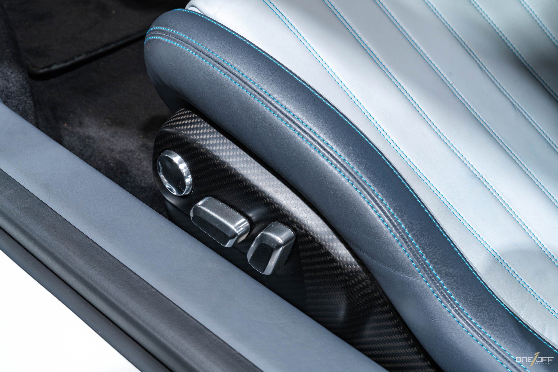 Used 2019 Bugatti Chiron image 46