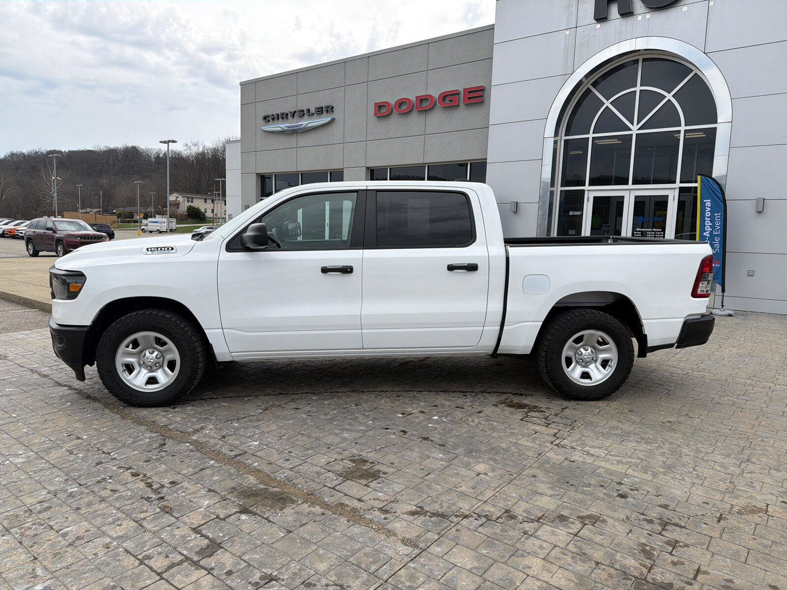 Used 2024 RAM 1500 Tradesman AWD/4WD image 5