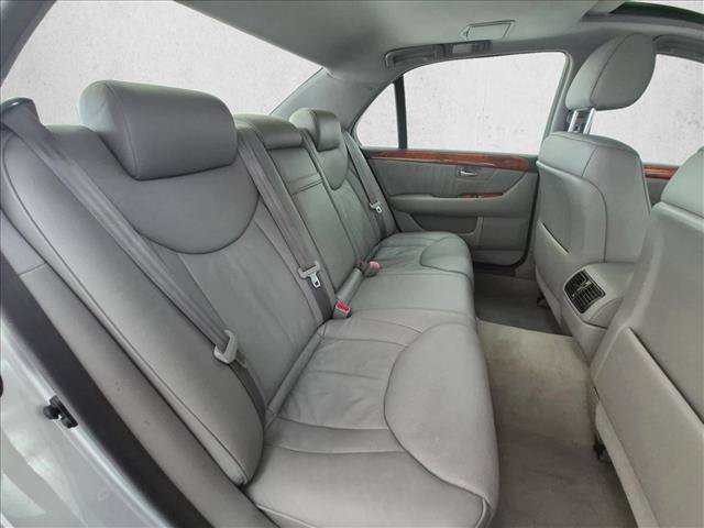 Used 2005 Lexus LS 430 RWD image 22