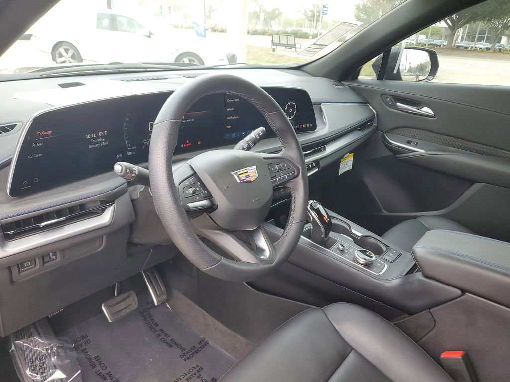Used 2025 Cadillac XT4 Sport w/ Cold Weather Package image 25