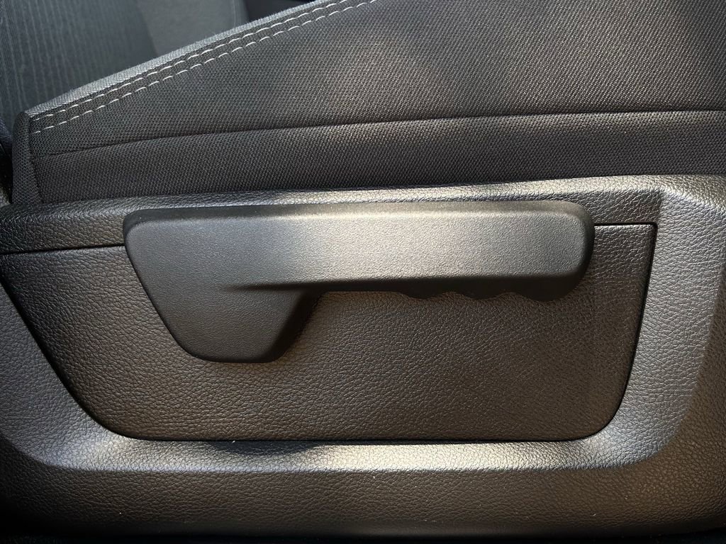 Used 2024 RAM 3500 Big Horn image 31