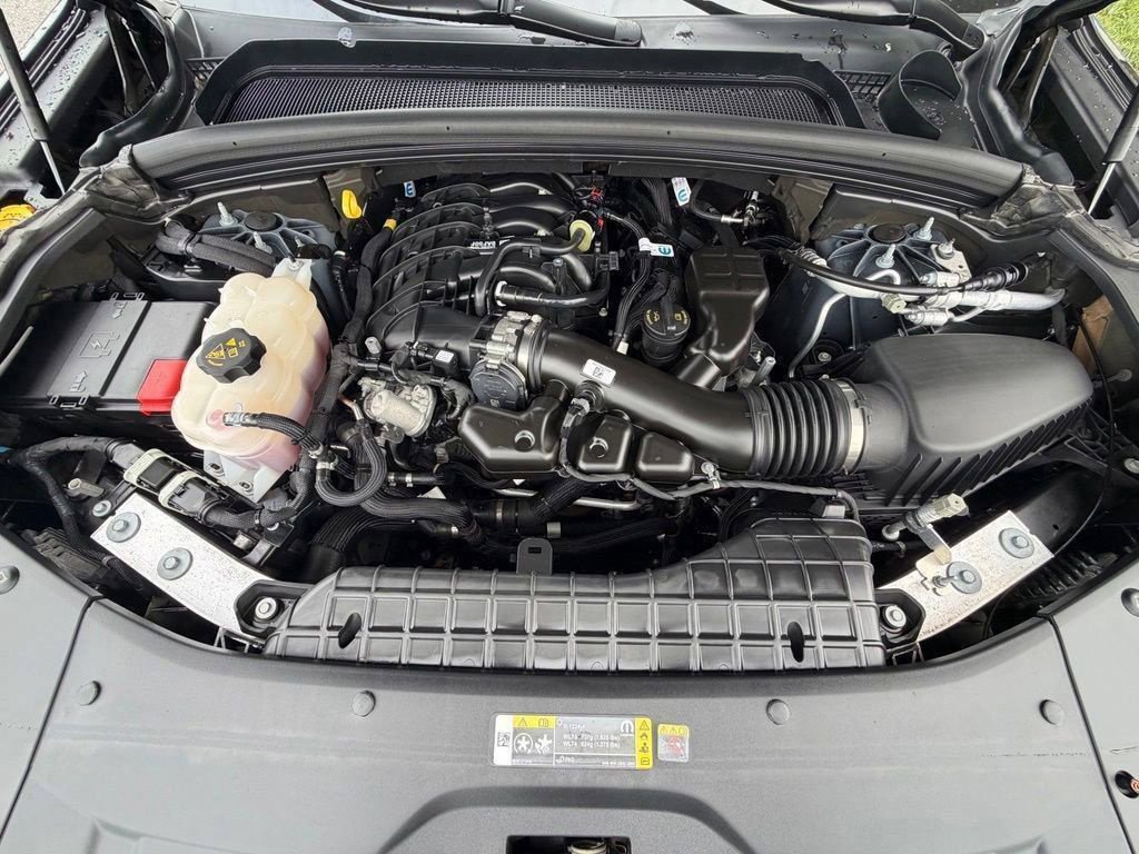 Certified 2025 Jeep Grand Cherokee Altitude AWD/4WD image 17