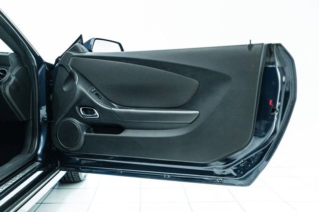 Used 2015 Chevrolet Camaro SS w/ Rear Vision Package image 27